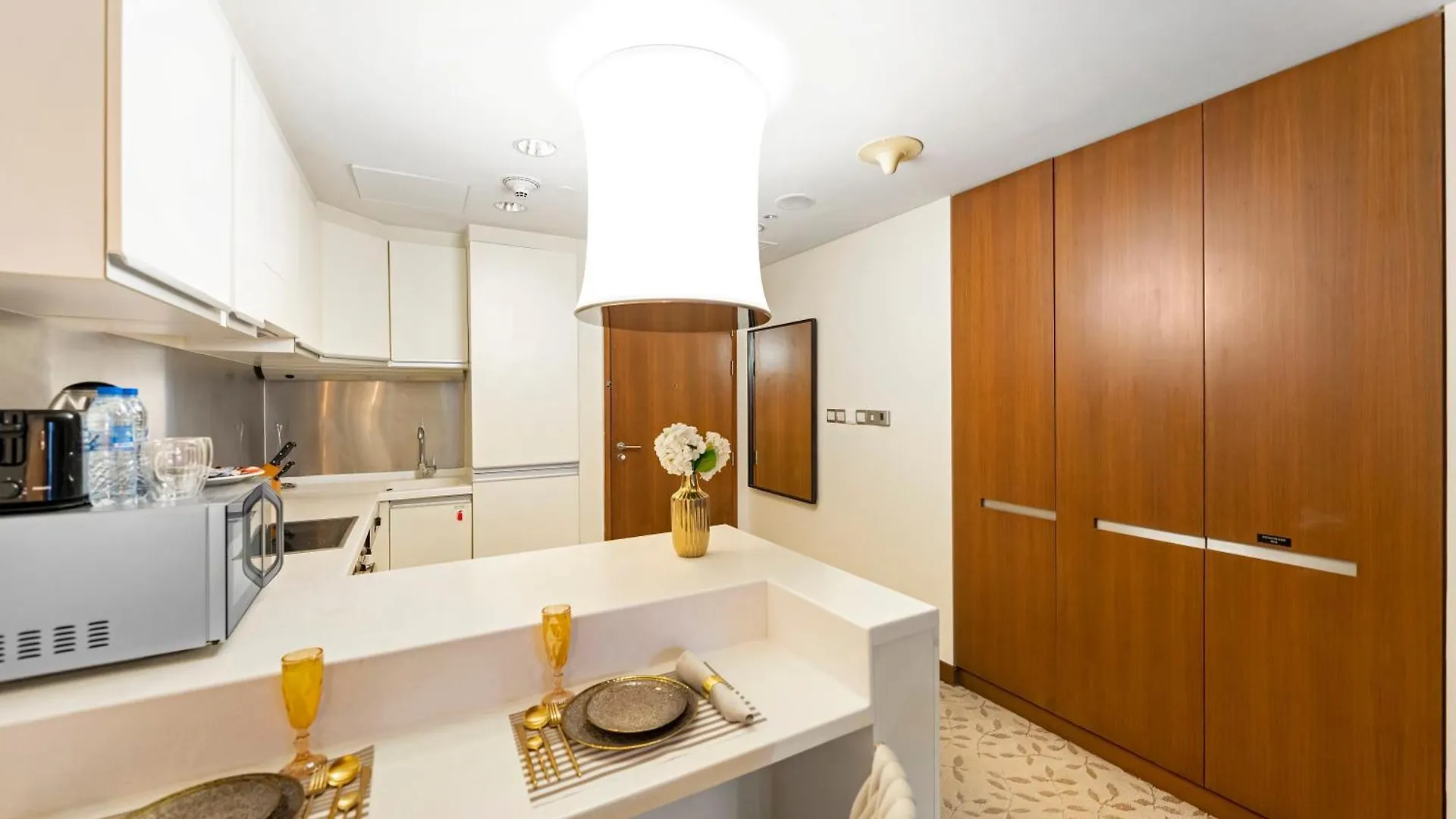 Address Dubai Mall Access Luxe Studio 0*,