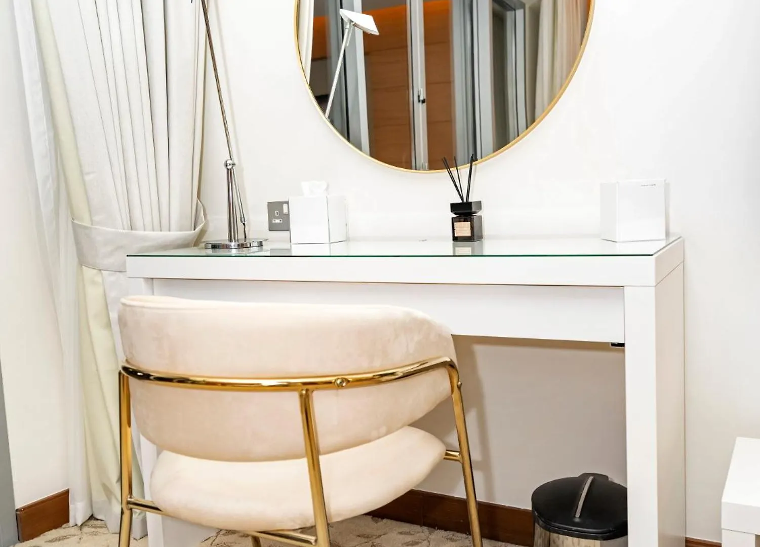Apartment Address Dubai Mall Access Luxe Studio United Arab Emirates